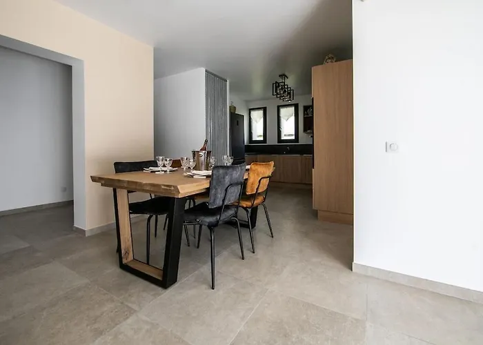 Sartene T3 Calme Ensoleille Parking Prive