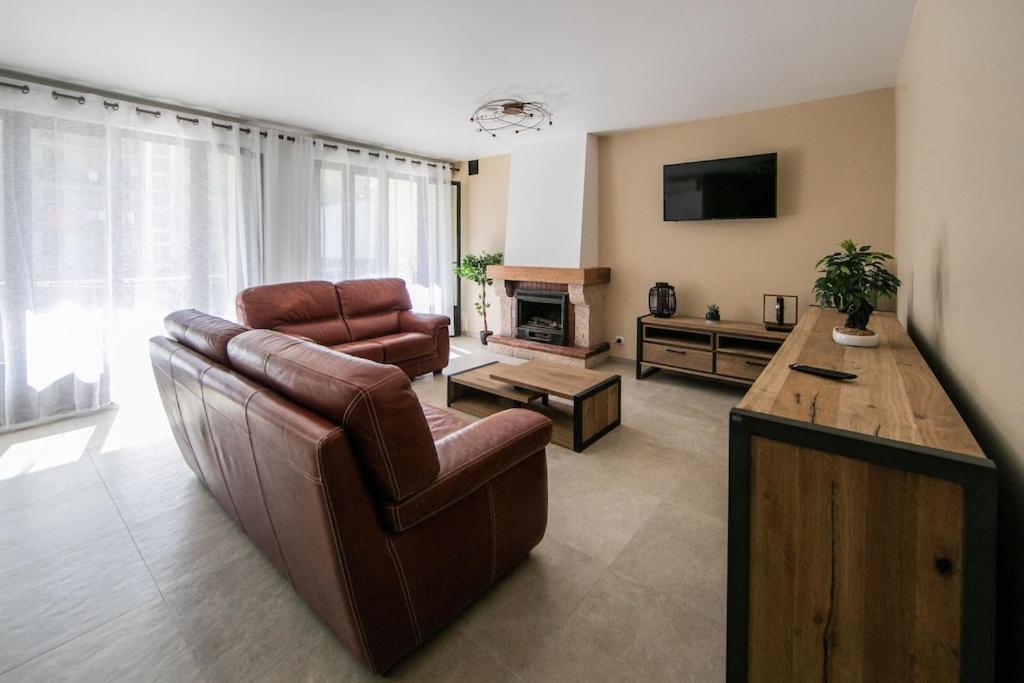 Apartment T3 Calme Ensoleille Parking Prive
